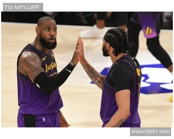 湖人对阵篮网季前赛精彩瞬间回顾与分析